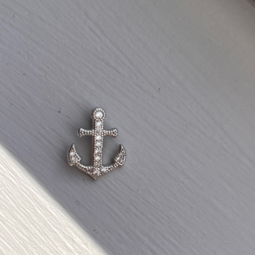 Stamped 925 Silver Anchor pendent with faux diamonds - small